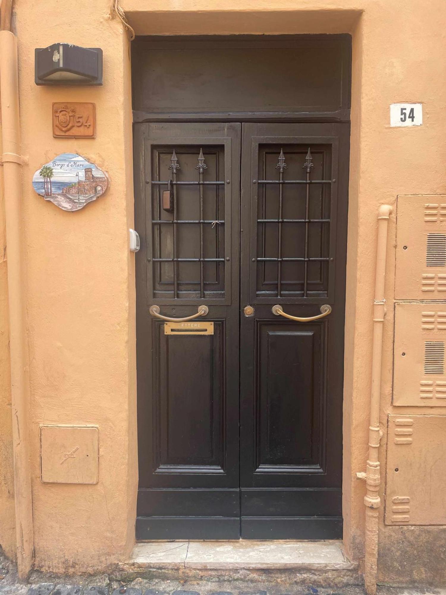 Borgo Damare Nettuno Vista Mare Apartment Luaran gambar
